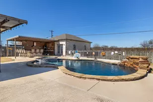 208 S Buffalo Pass, Georgetown, TX 78633 - Photo 24