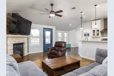 208 S Buffalo Pass, Georgetown, TX 78633 - Photo 6