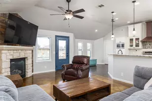 208 S Buffalo Pass, Georgetown, TX 78633 - Photo 6