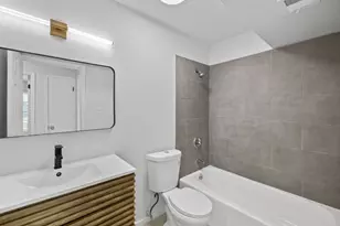 301 E Croslin St, Austin, TX 78752 - Photo 18