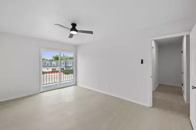 301 E Croslin Street, Austin, TX 78752 - Photo 32