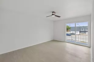 301 E Croslin St, Austin, TX 78752 - Photo 24