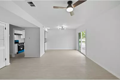 301 E Croslin Street, Austin, TX 78752 - Photo 10