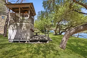 909 Brooks Hollow Rd, Lakeway, TX 78734 - Photo 18