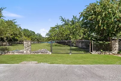 909 Brooks Hollow Road, Lakeway, TX 78734 - Photo 12