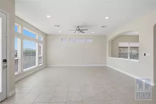3805 Hidden Harbor Dr, Pflugerville, TX 78660 - Photo 4