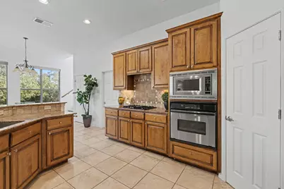 301 Sundance Trail, Dripping Springs, TX 78620 - Photo 10