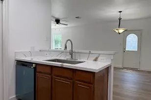 1621 Parkfield Cir, Round Rock, TX 78664 - Photo 8