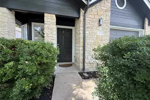 1621 Parkfield Cir, Round Rock, TX 78664 - Photo 2