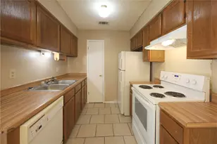 9802 Brasher Dr, Austin, TX 78748 - Photo 4