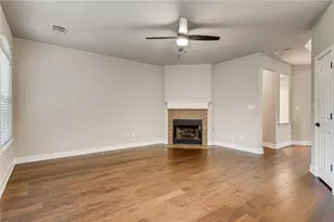 12605 Uvalde Creek Dr, Austin, TX 78732 - Photo 6