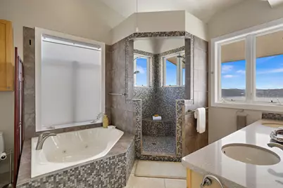 14020 Lake View Drive, Austin, TX 78732 - Photo 18