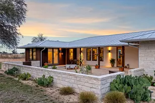 1808 Axis Cir, Fredericksburg, TX 78624 - Photo 4