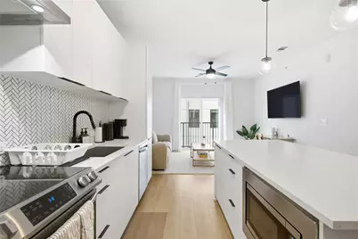 2500 Longview Street #219, Austin, TX 78705 - Photo 8