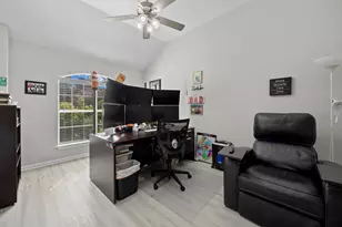 30112 Spyglass Cir, Georgetown, TX 78628 - Photo 8