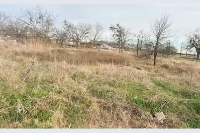 700 S Cotrell Street, Bartlett, TX 76511 - Photo 10