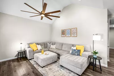 224 Spruce Avenue, Luling, TX 78648 - Photo 4