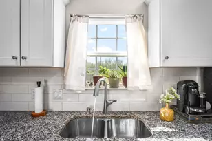 224 Spruce Ave, Luling, TX 78648 - Photo 14