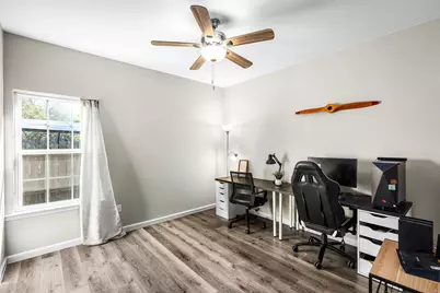 224 Spruce Avenue, Luling, TX 78648 - Photo 20