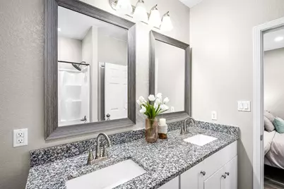 224 Spruce Avenue, Luling, TX 78648 - Photo 16