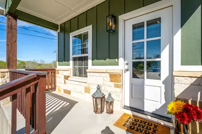 224 Spruce Avenue, Luling, TX 78648 - Photo 6