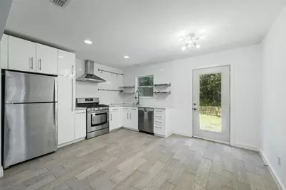 1406 N Redondo Drive, Austin, TX 78721 - Photo 6