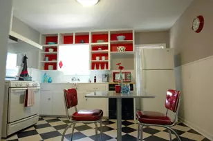 409 W Croslin St, Austin, TX 78752 - Photo 8