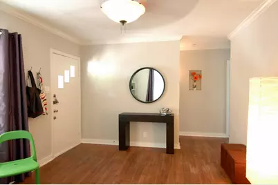 409 W Croslin Street, Austin, TX 78752 - Photo 4