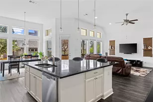 15513 La Catania Way, Austin, TX 78738 - Photo 10