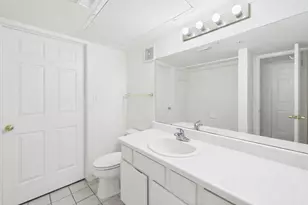 501 W 26th St, Austin, TX 78705 - Photo 12