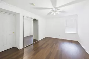 501 W 26th St, Austin, TX 78705 - Photo 8