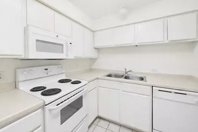 501 W 26th Street #314, Austin, TX 78705 - Photo 16