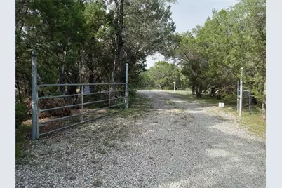 10310 W Darleen Drive, Leander, TX 78641 - Photo 16