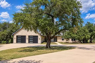 20608 Live Oak St, Leander, TX 78641 - Photo 2