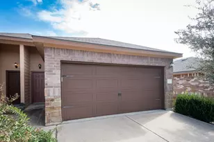 424 Jack Rabbit Ln, Buda, TX 78610 - Photo 2