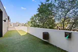 800 Embassy Dr, Austin, TX 78702 - Photo 36