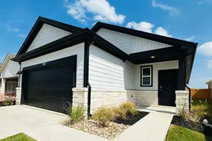 169 Tolo Dr, Elgin, TX 78621 - Photo 4
