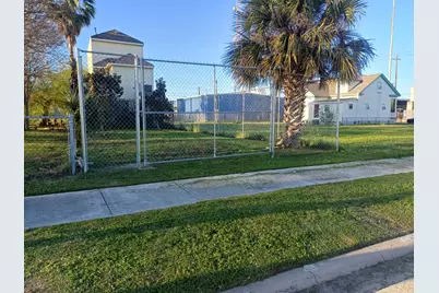 2714 Church Street, Galveston, TX 77550 - Photo 8