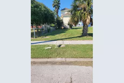 2714 Church Street, Galveston, TX 77550 - Photo 4