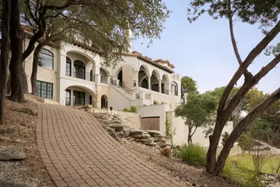 17607 Breakwater Drive, Jonestown, TX 78645 - Photo 32