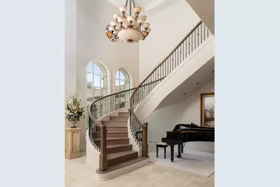 17607 Breakwater Drive, Jonestown, TX 78645 - Photo 16