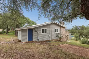 10913 Ridgeway St, Jonestown, TX 78645 - Photo 4