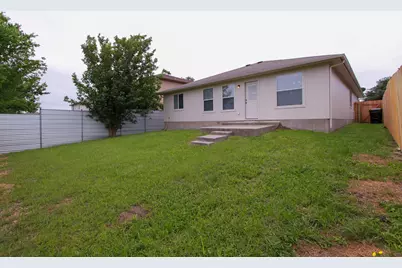 11712 Morning View Drive, Del Valle, TX 78617 - Photo 32