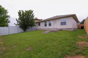 11712 Morning View Dr, Del Valle, TX 78617 - Photo 32