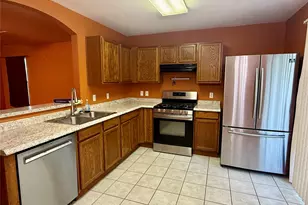 13100 Winecup Mallow Trl, Elgin, TX 78621 - Photo 6