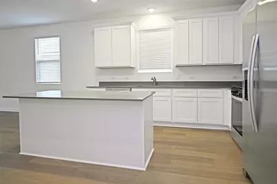 261 Elk Avenue, San Marcos, TX 78666 - Photo 6