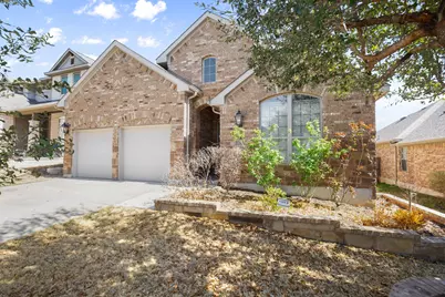 304 Fort Cobb Way, Georgetown, TX 78628 - Photo 2