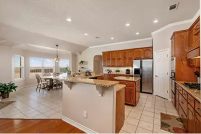 117 S Sentry Point, Hutto, TX 78634 - Photo 12