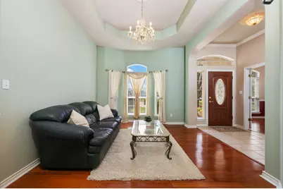 117 S Sentry Point, Hutto, TX 78634 - Photo 8