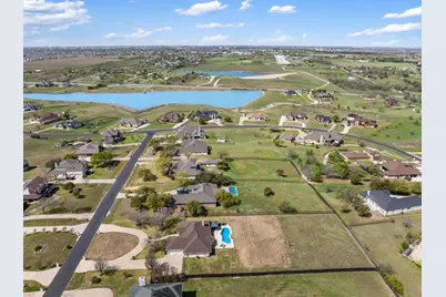 117 S Sentry Point, Hutto, TX 78634 - Photo 36